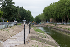 904027 Afbeelding van het opnieuw aanleggen van het singelplantsoen en de Stadsbuitengracht ter hoogte van het ...